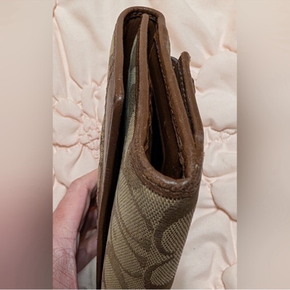 Coach Beige and Brown Signature Wallet - Picture 5 of 8